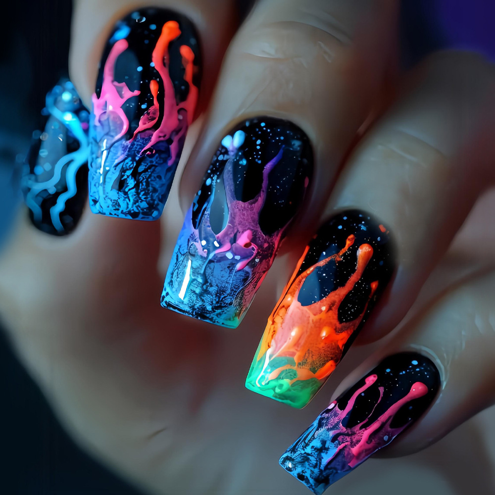 Nail Art Orange - Mittellange künstliche Nägel für Frauen und
