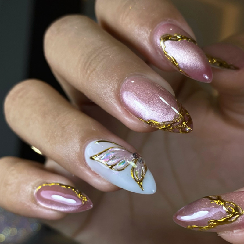 Nail Art Full Cat Eye - Katzenaugen-Mandel-Kunstnägel mit goldenem Schmetterlingsmuster, einfache französische
